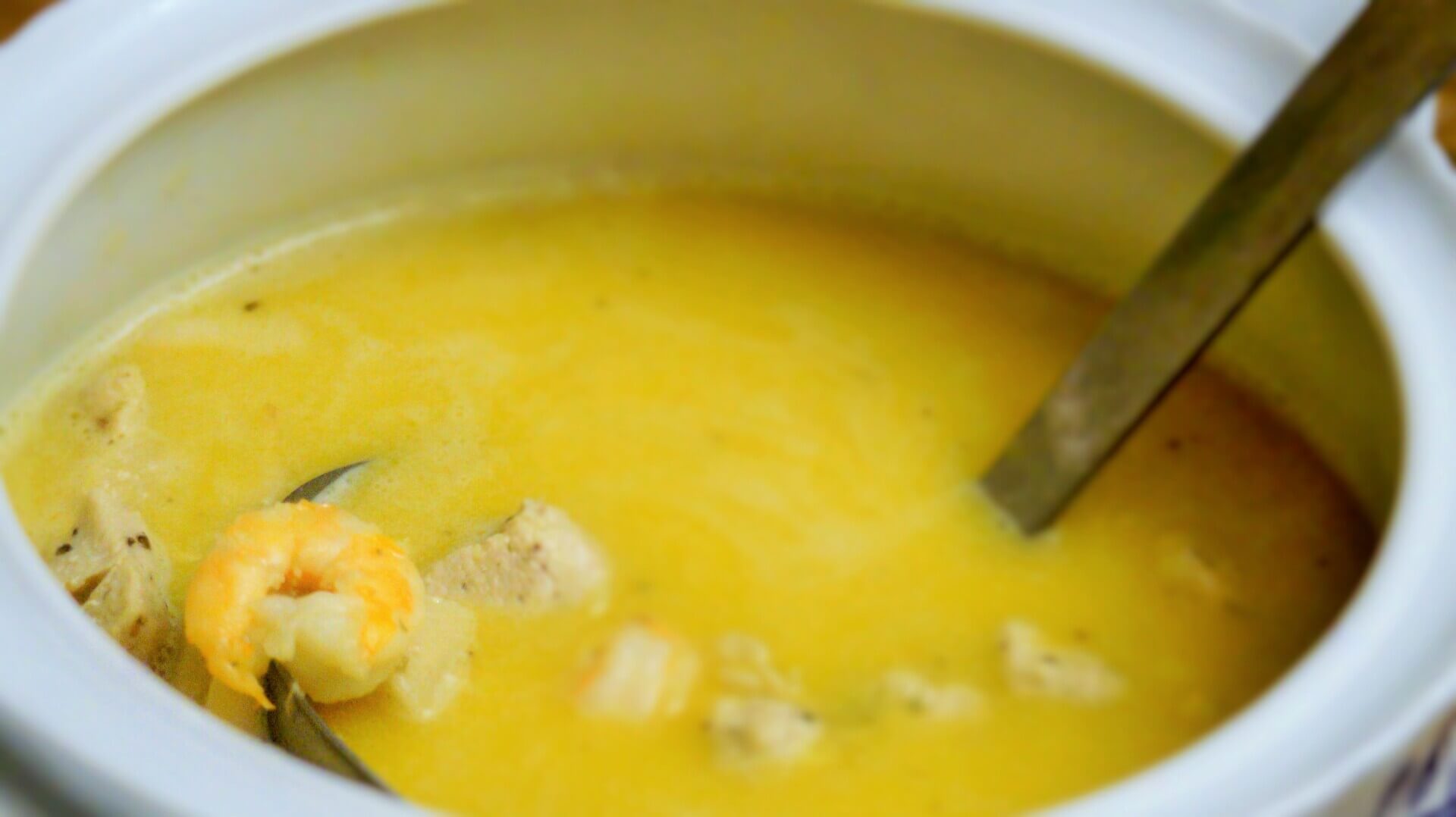 Przeciwzapalna dieta w Hashimoto i niedoczynności tarczycy. Antyoksydacyjna zupa curry. Potrawa z jesiennego jadłospisu.